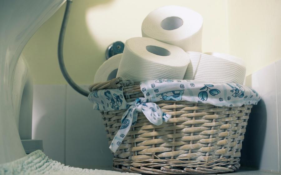 Košík s toaletními potřebami, zdroj Pixabay.com