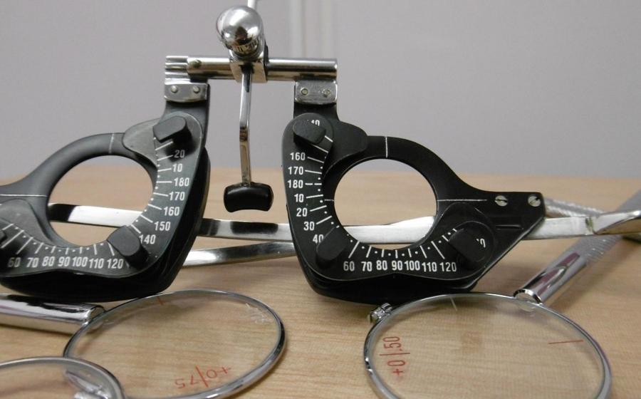 Optometrické pomůcky pro lékaře, zdroj obrázku Pixabay.com
