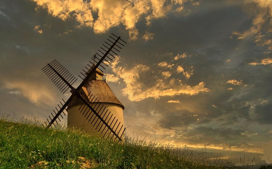 Větrný mlýn, zdroj obrázku Pixabay.com
