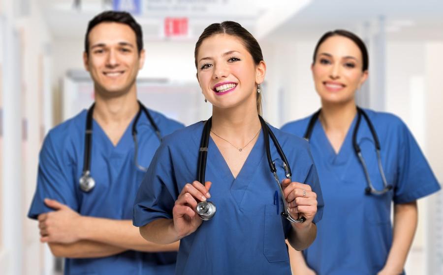 Doktoři, zdroj obrázku Pixabay.com