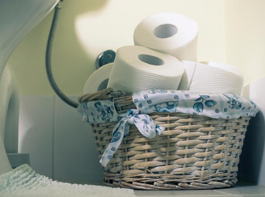 Košík s toaletními potřebami, zdroj Pixabay.com