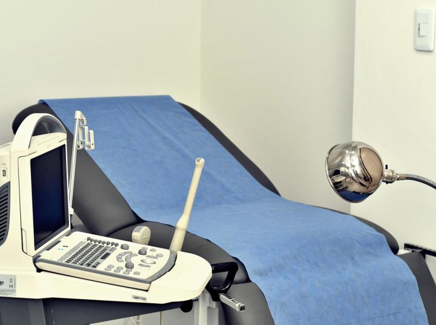 Gynekologické křeslo, zdroj obrázku Pixabay.com