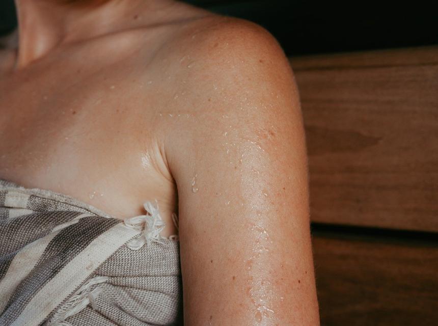 Pocení, autor obrázku huumsauna, zdroj Pixabay.com